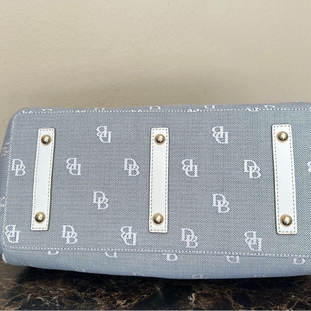 Dooney & Bourke Gray and White Satchel - Picture 5 of 14